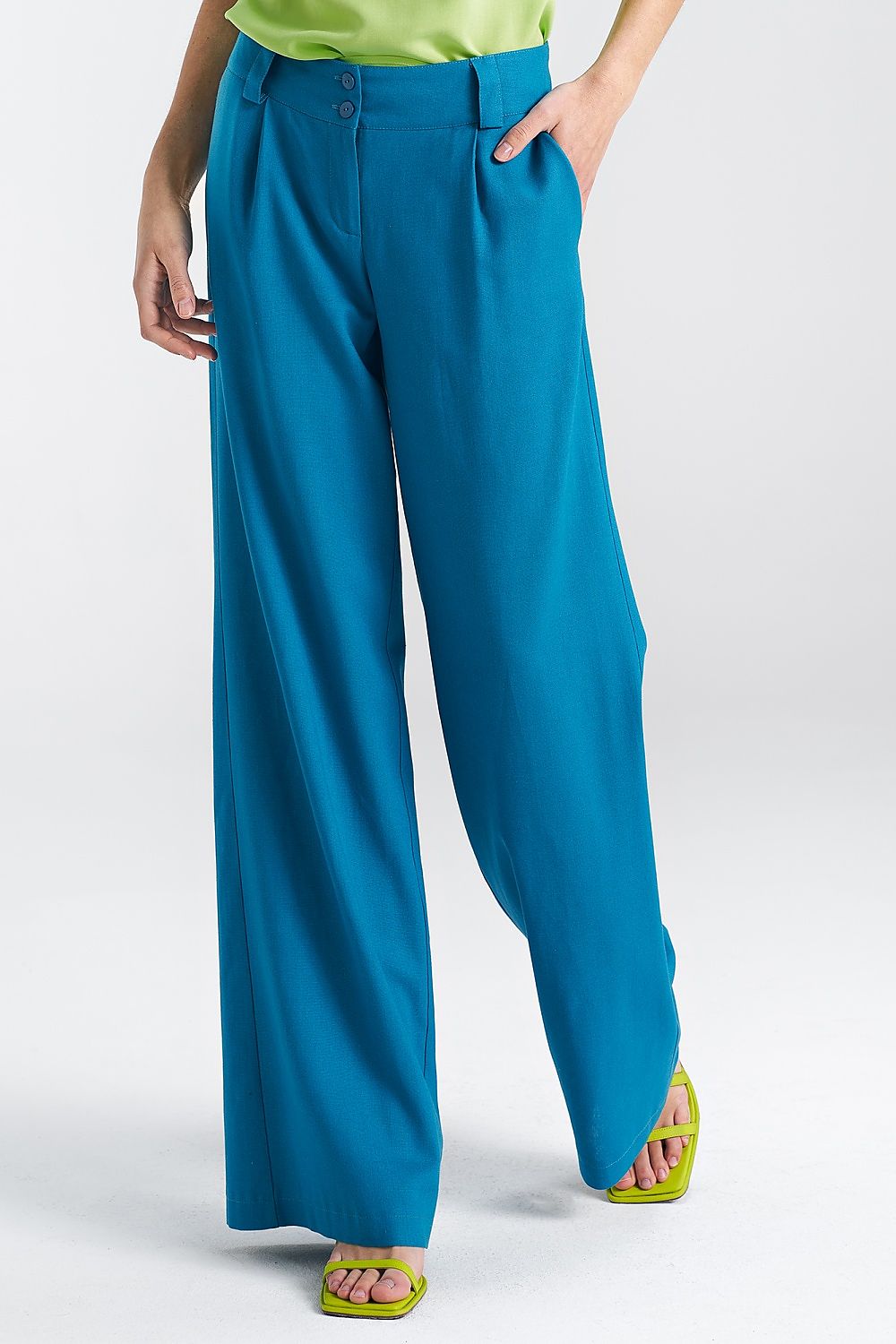  Trousers model 193803 Nife 