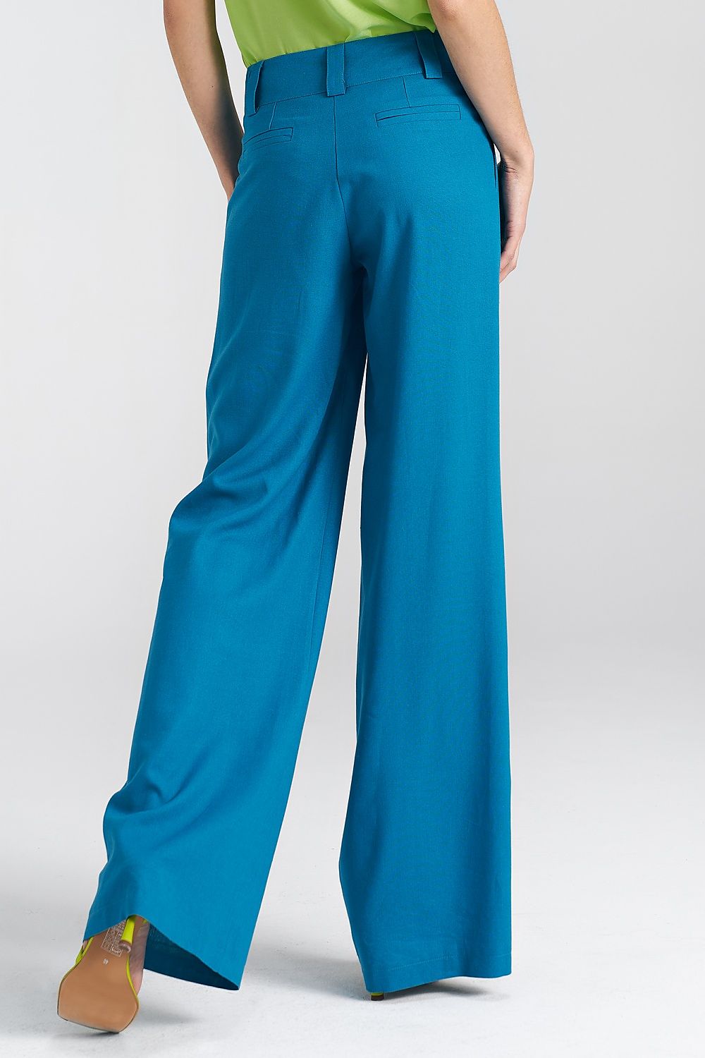  Trousers model 193803 Nife 