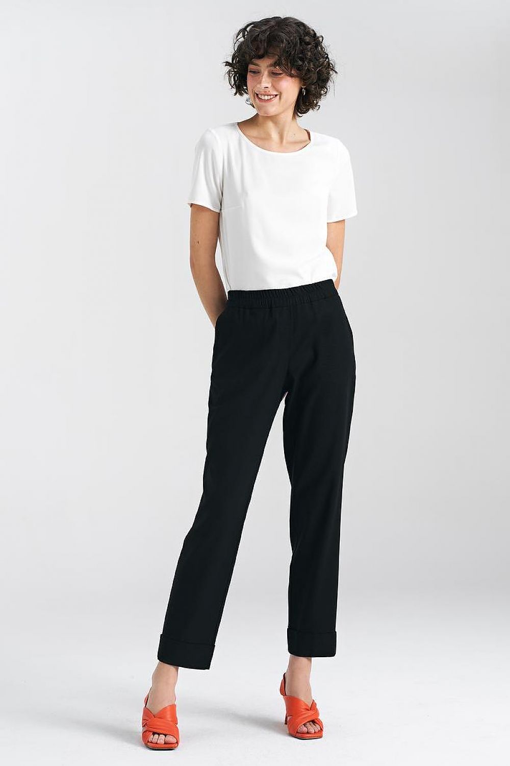  Women trousers model 195465 Nife 