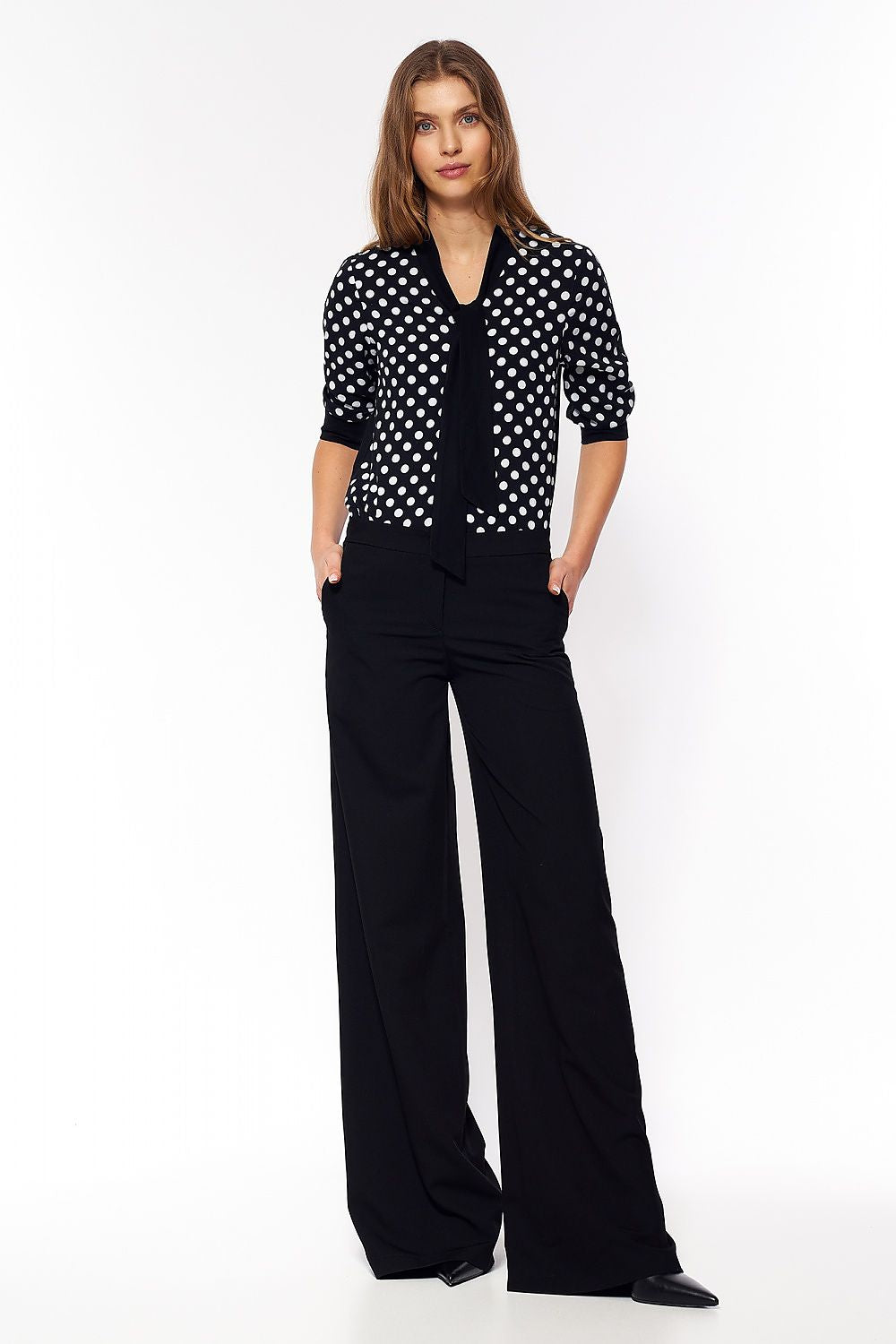  Trousers model 162977 Nife 