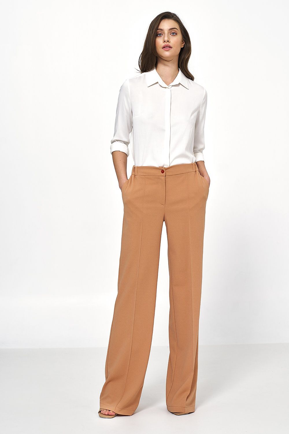  Women trousers model 177409 Nife 