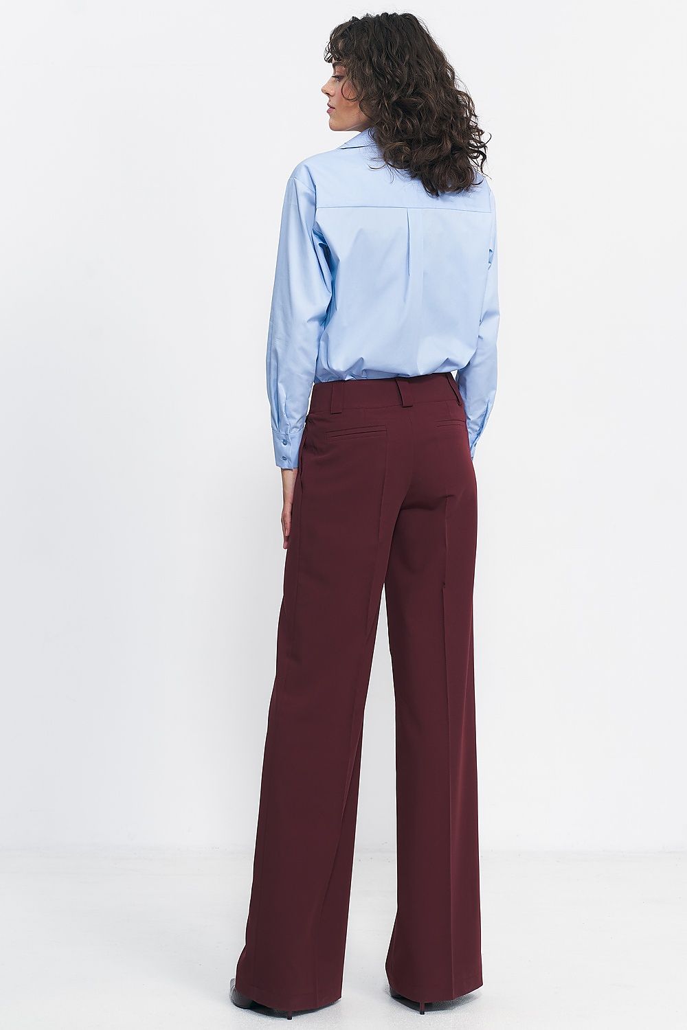  Trousers model 185193 Nife 